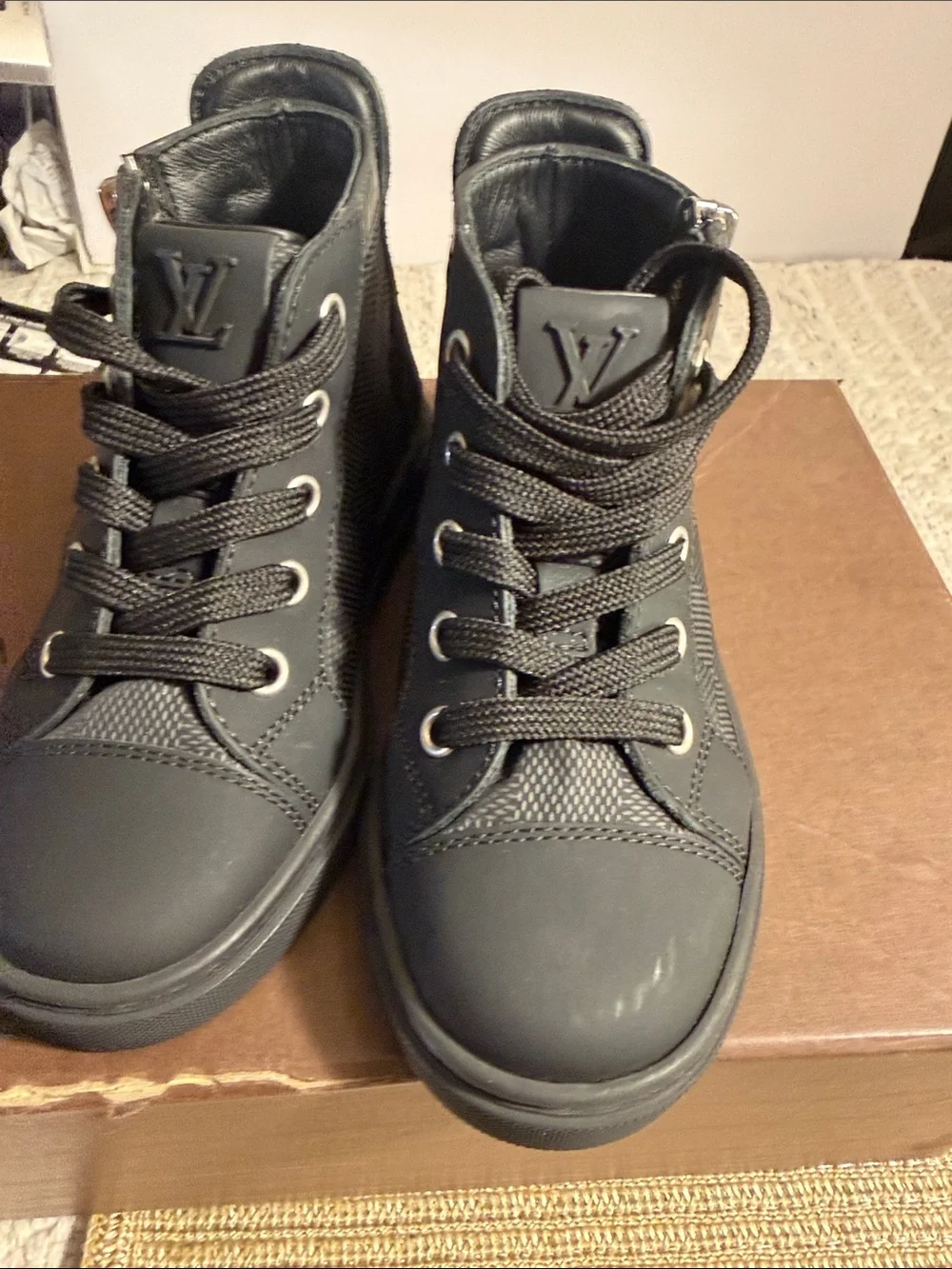 Louis Vuitton Kids High Top Sneakers EU 25 US 8 Black Damier Zip NWOT